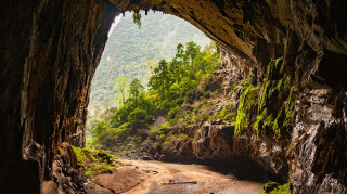 Hang Sơn Đòong – hang động lớn nhất và đẹp thế giới 